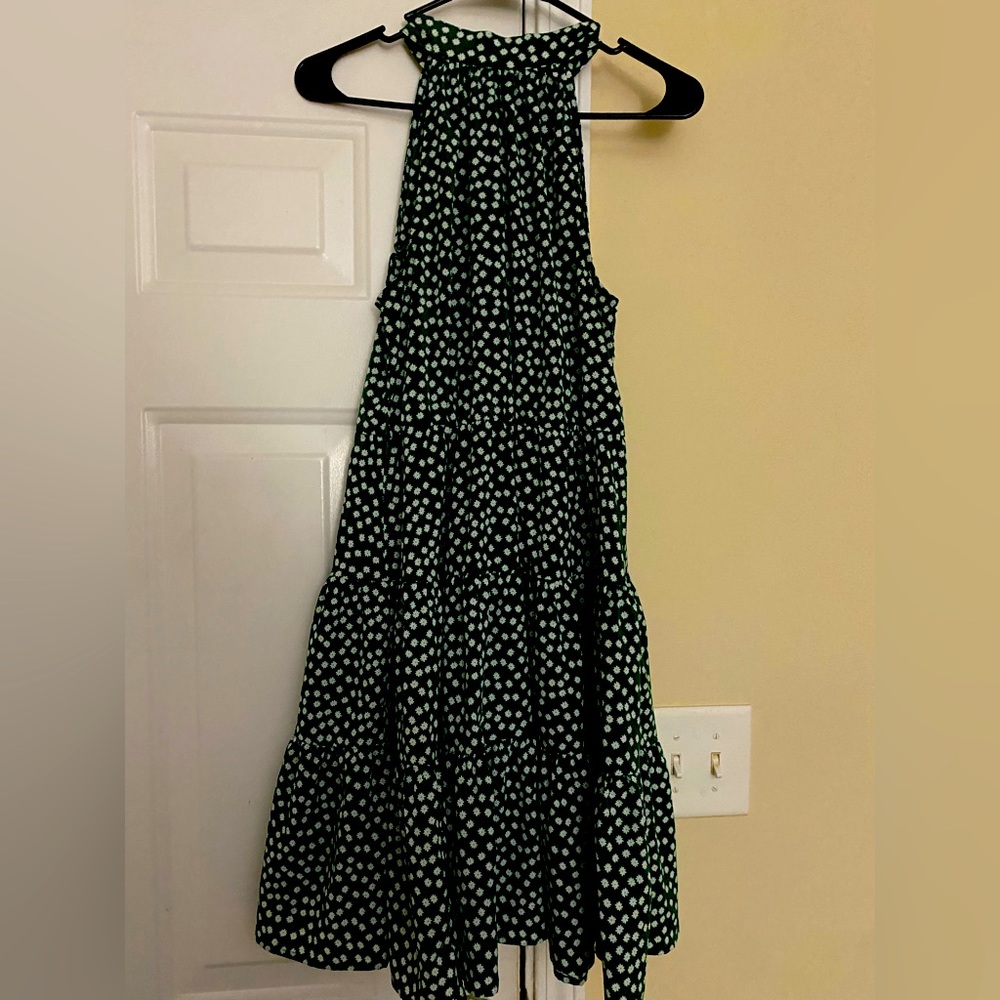 NWOT GREEN AND WHITE FLORAL DRESS WITH RUFFLES-SIZE S